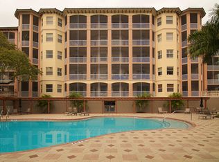 5591 Cannes Cir APT 204, Sarasota, FL 34231