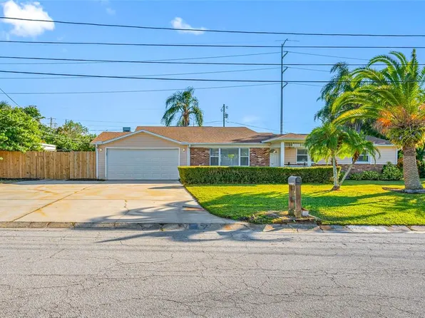 2265 S Lagoon Cir, Clearwater, FL 33765