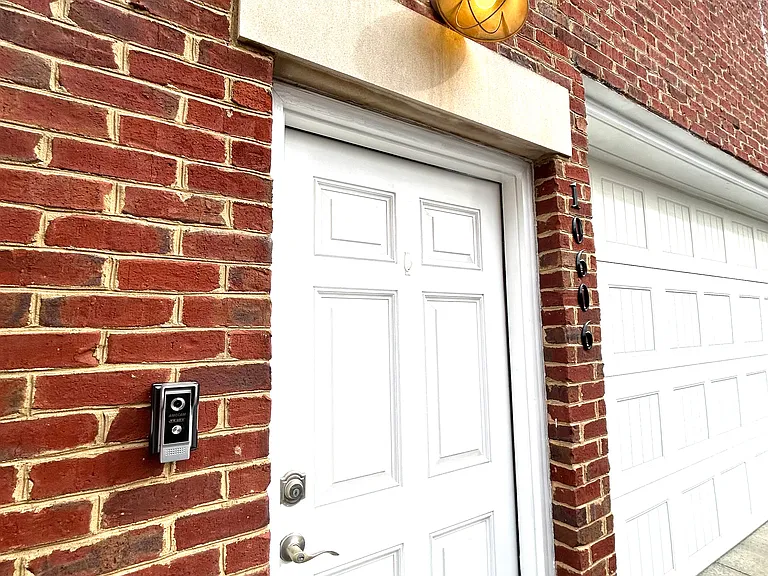 9428 Norton Commons Blvd — Photo 7