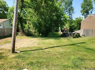 101 Corliss Rd #28, Syracuse, NY 13219