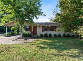 1951 Torreyson St, Conway, AR 72034