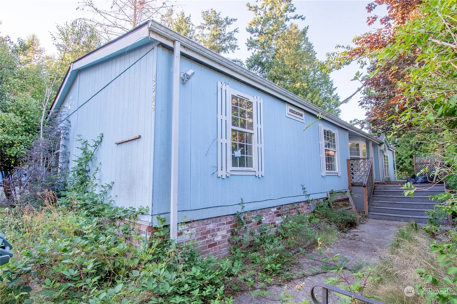 4528 California Trail photo 1