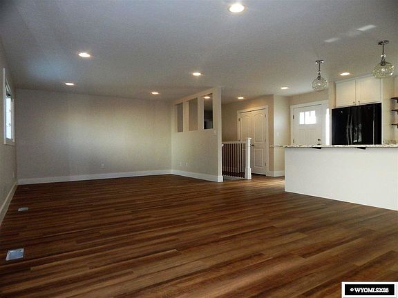 4th image of 1067 Durango Dr