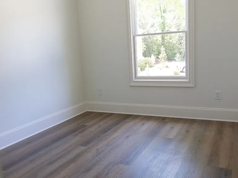 728 Green St NE — Photo 12