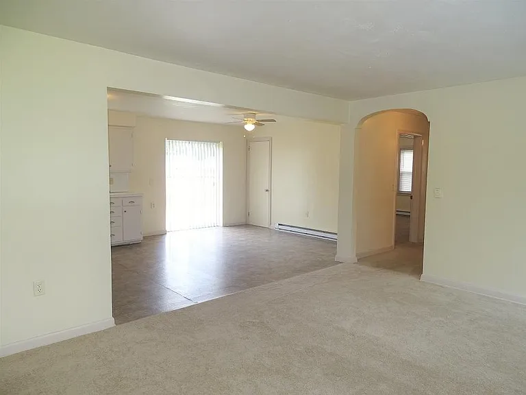 8 S Farmersville Rd — Photo 5