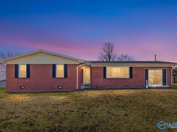 19948 Huntsville Brownsferry Rd, Tanner, AL 35671