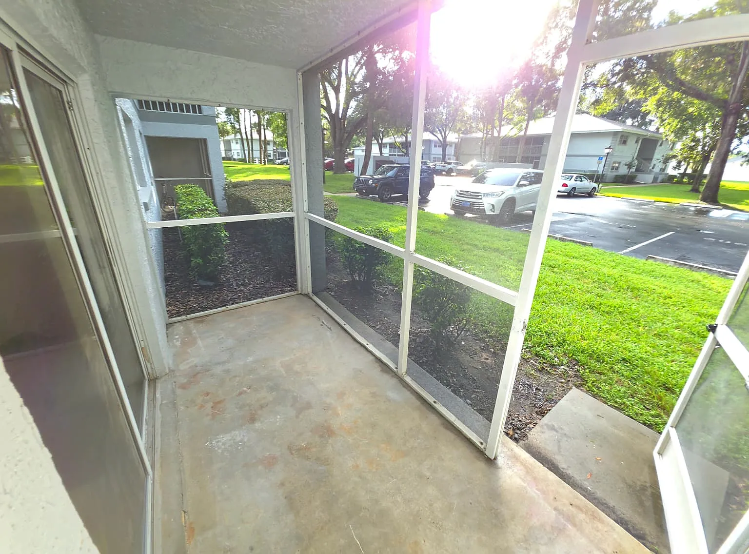 3 bed, 1029 sqft, $1,400 — Photo 1