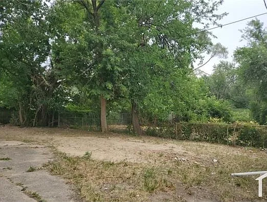 19482 Dwyer St — Photo 15