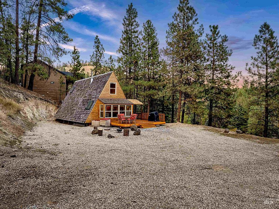 1st image of 60 Wilderness Ranch Rd