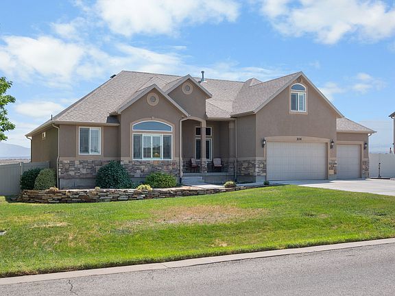 4th image of 304 E Box Elder Dr