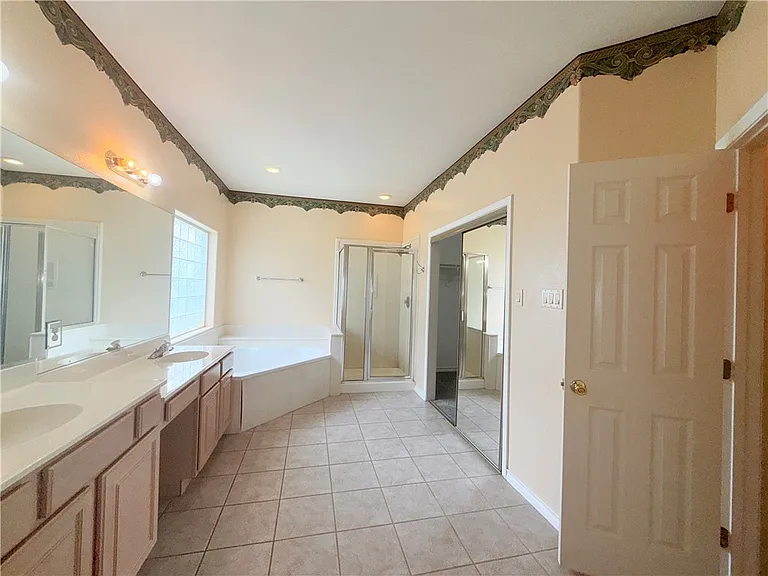 344 Wright Dr — Photo 12