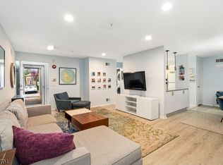 42 Larkin Cir, West Orange Twp., NJ 07052