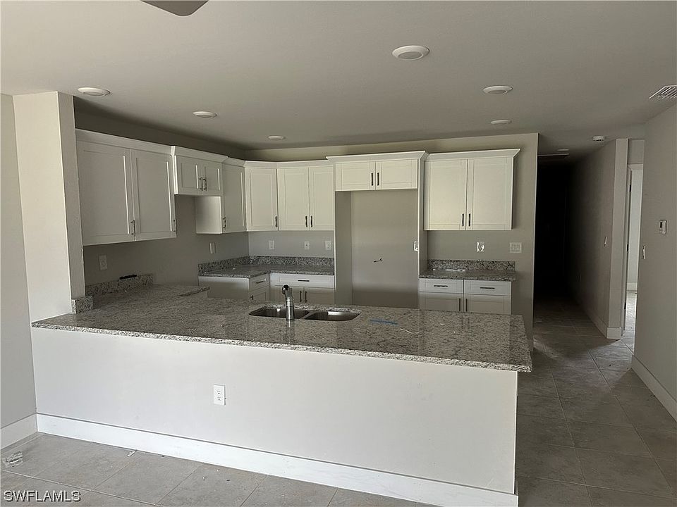2nd image of 325-327 Justice Ave