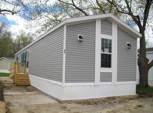 41 Big Chief Dr, Bourbonnais, IL 60914