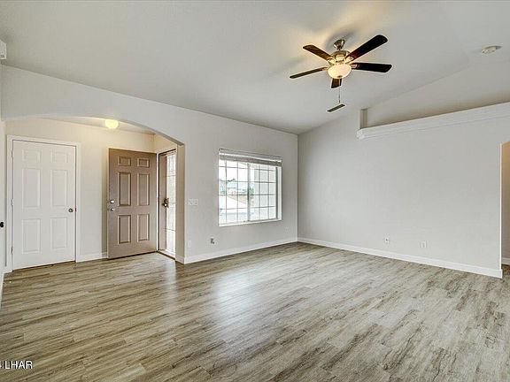 4th image of 3273 Pioneer Dr