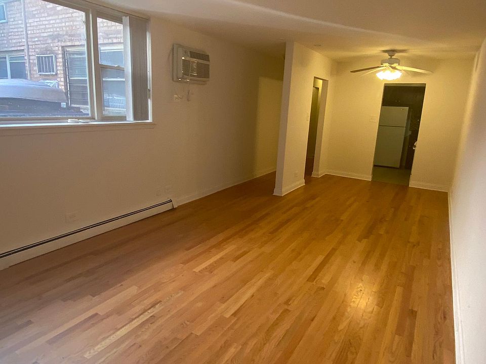 1st image of 3710 N Pine Grove Ave APT 219