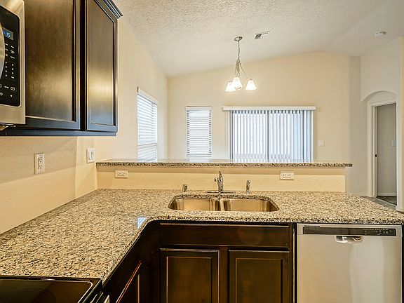 Kitchen- The Frida Valle Vista At The Trails