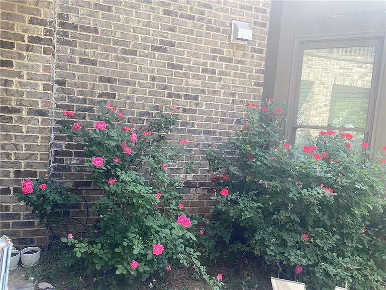 3816 Chamblee Dunwoody Rd — Photo 20