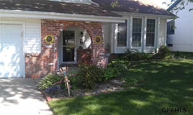 1st image of 815 Donegal Dr