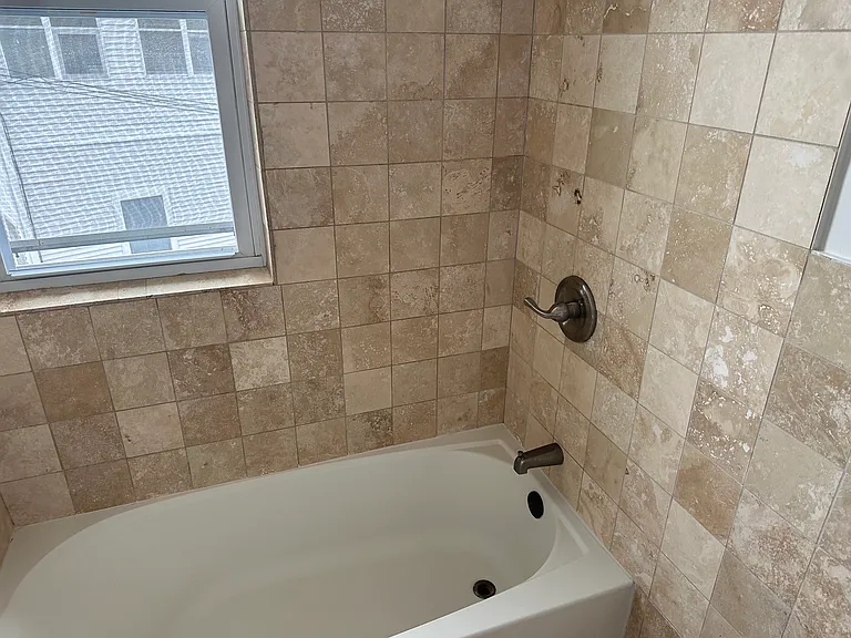 4 Milton Ave #3 — Photo 6