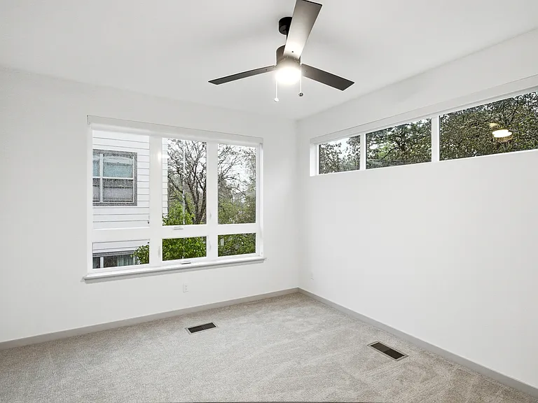 University Hills Townhomes — Photo 11