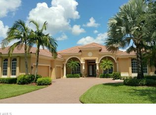968 Glen Lake Cir, Naples, FL 34119