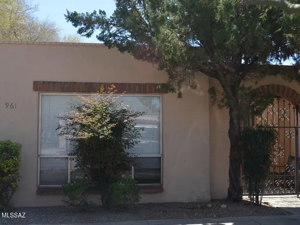 961 N Via Terrado, Tucson, AZ 85710