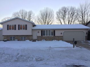 1117 10th Ave N, Onalaska, WI 54650