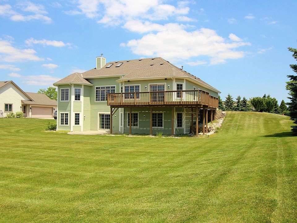 1st image of N109W14649 Lincoln Dr