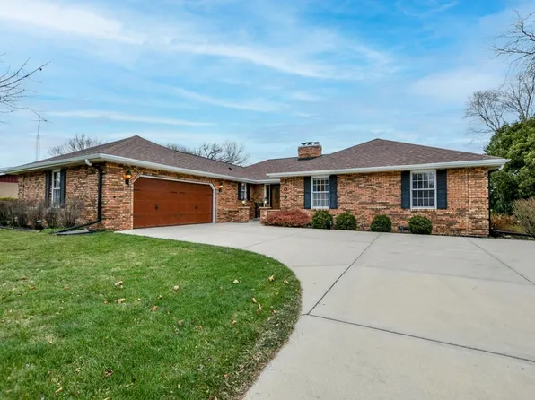 309 Fairway Dr, Columbus, WI 53925