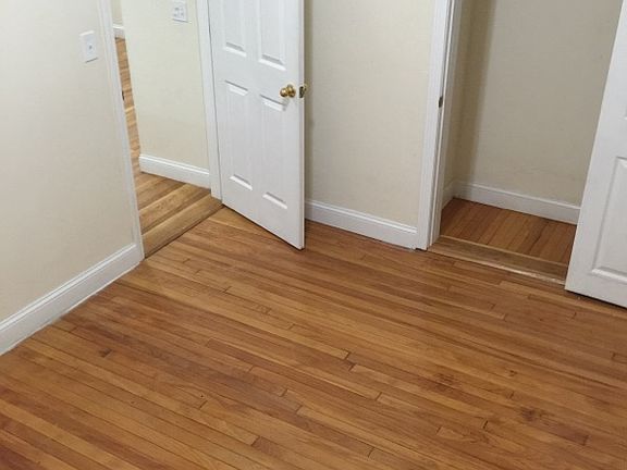 5th image of 49 Egmont St #6