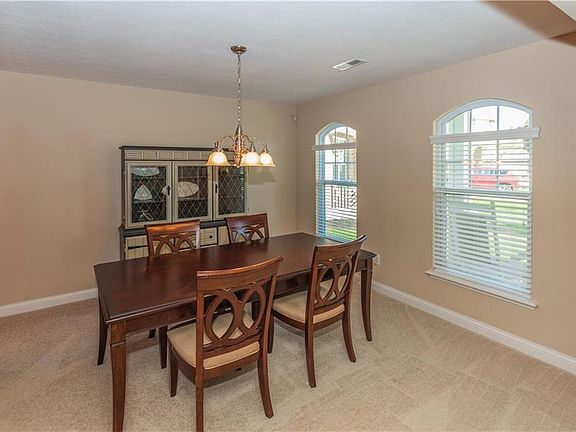 5th image of 8841 Melville Ct