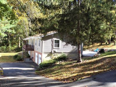 81 Mill Pond Rd, Washington, NJ, 07882