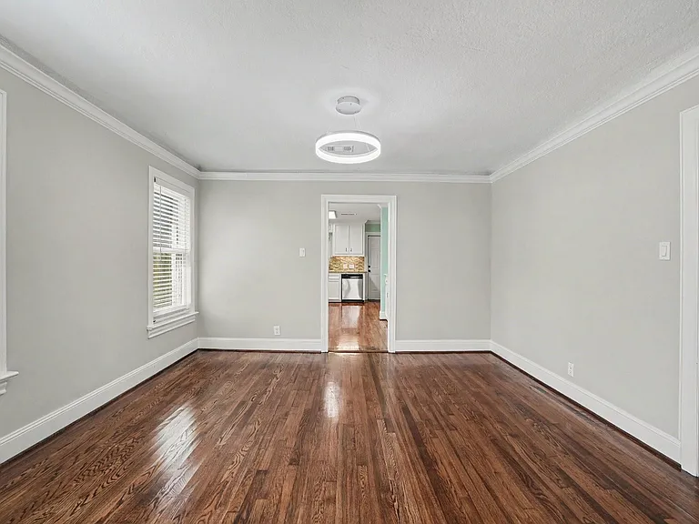 2805 Rosewood St — Photo 7