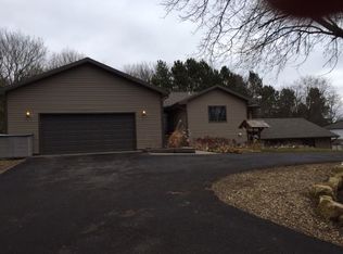 1255 52nd St, Hudson, WI 54016