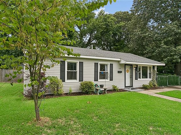 3rd image of 129 Peach Tree Ln