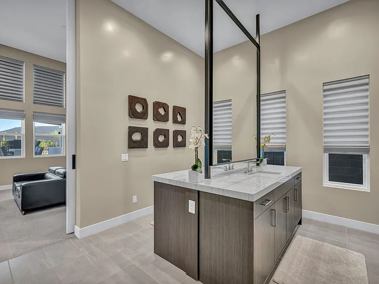 10935 Rossa Peak Ave — Photo 20