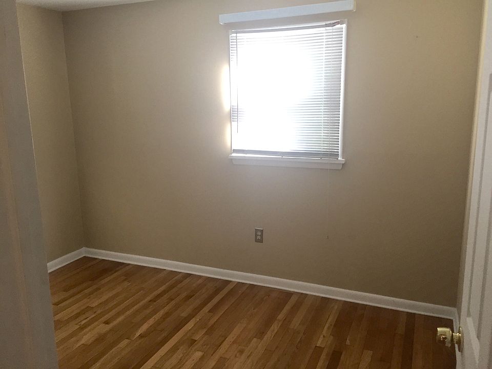2nd image of 10 Joffre St