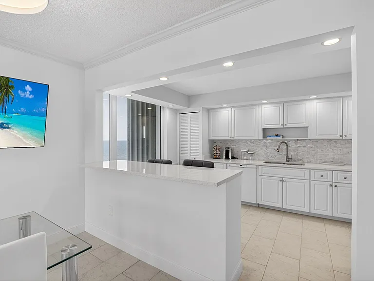 3009 S Ocean Blvd #902 — Photo 4