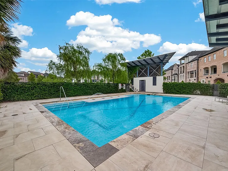 2713 Kinsley Oaks Dr — Photo 43