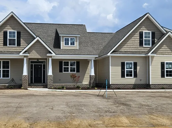 145 Eagle Point Lane, Clinton, NC 28328