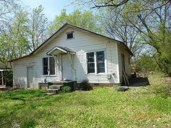 245 N Owen Ave, Booneville, AR 72927