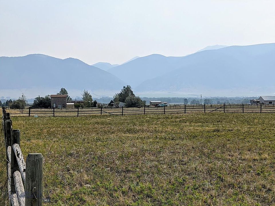 1st image of 38 Prickley Pear Ln
