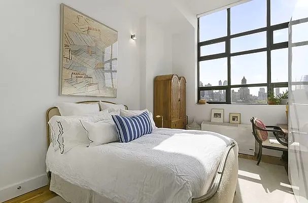 Rented by Compass | media 7