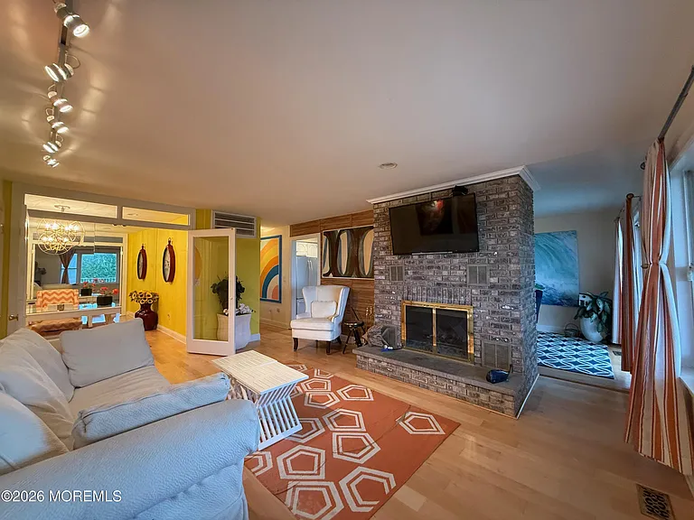 324 Shore Dr #E-1 — Photo 3