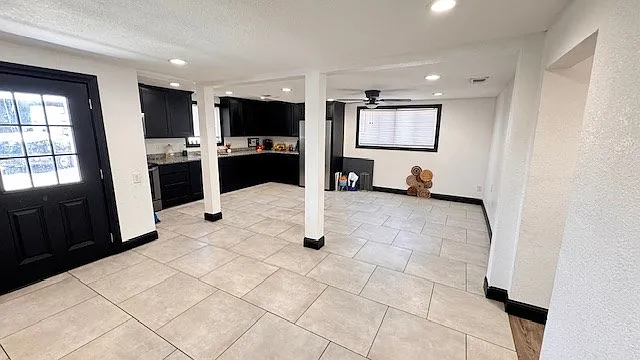 6015 Golder Ave — Photo 10