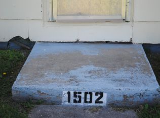 1502 N 4th St, Neodesha, KS 66757