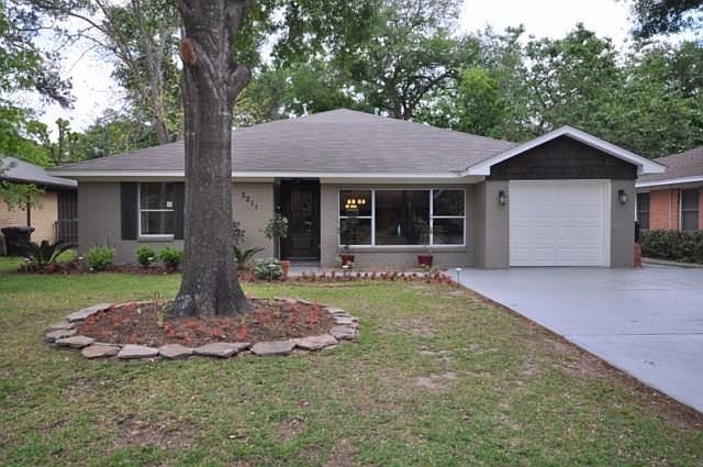 1st image of 2211 Wakefield Dr