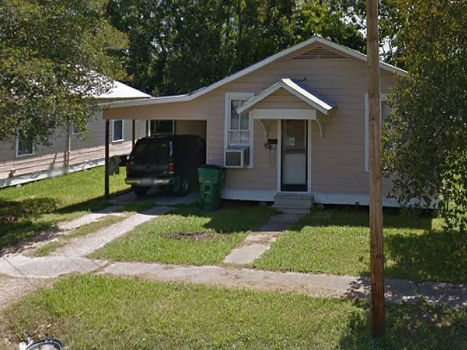 1st image of 703 6th St