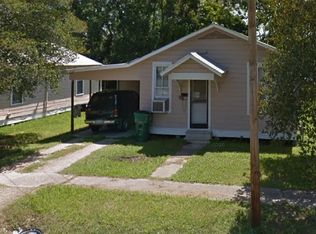 703 6th St, Rayne, LA 70578